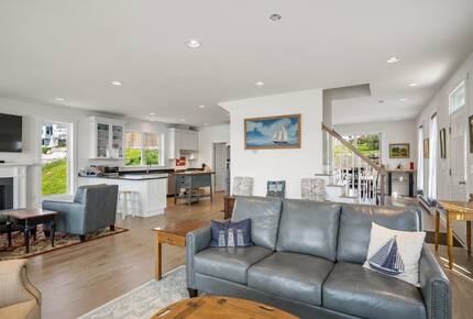 The Boathouse Theater Residence - Boothbay Harbor, Maine