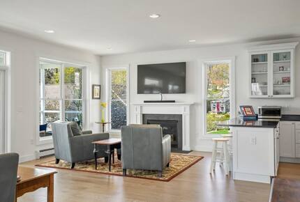 The Boathouse Theater Residence - Boothbay Harbor, Maine