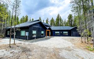 Forest Haven Near Yellowstone with Lake & Trail Access - Island Park, Idaho
