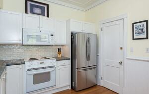 Charming Cottage Escape in the Heart of Nantucket - Nantucket, Massachusetts