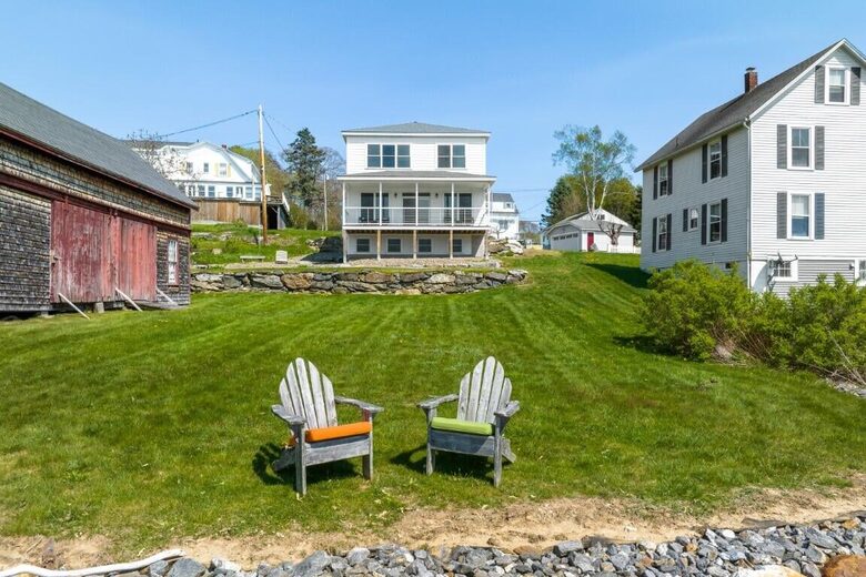 The Boathouse Theater Residence - Boothbay Harbor, Maine