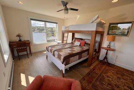 The Boathouse Theater Residence - Boothbay Harbor, Maine