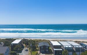 Cozy Coastal Retreat at Rockaway Beach - Rockaway Beach, Oregon