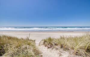 Cozy Coastal Retreat at Rockaway Beach - Rockaway Beach, Oregon