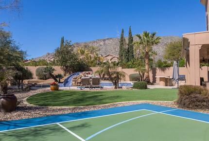 Desert Oasis with Pool, Spa, Putting Green & Pickleball - Phoenix, Arizona