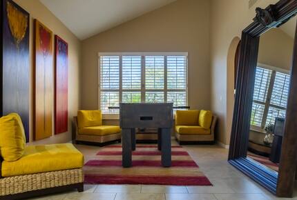 Desert Oasis with Pool, Spa, Putting Green & Pickleball - Phoenix, Arizona