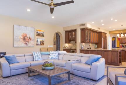 Desert Oasis with Pool, Spa, Putting Green & Pickleball - Phoenix, Arizona