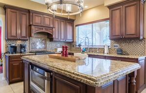 Desert Oasis with Pool, Spa, Putting Green & Pickleball - Phoenix, Arizona