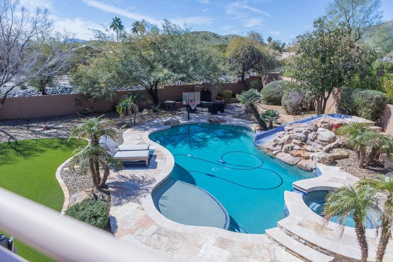 Desert Oasis with Pool, Spa, Putting Green & Pickleball - Phoenix, Arizona