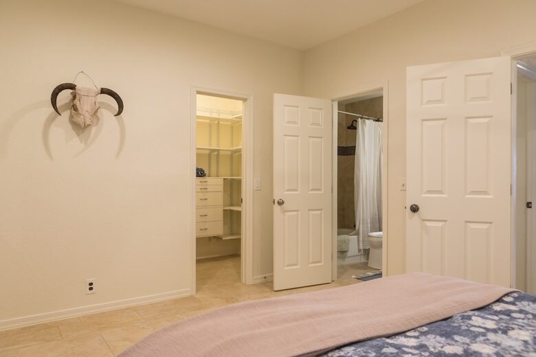 Desert Oasis with Pool, Spa, Putting Green & Pickleball - Phoenix, Arizona