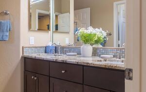 Desert Oasis with Pool, Spa, Putting Green & Pickleball - Phoenix, Arizona