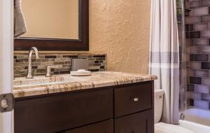 Desert Oasis with Pool, Spa, Putting Green & Pickleball - Phoenix, Arizona