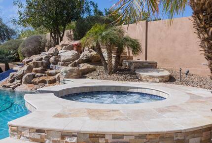 Desert Oasis with Pool, Spa, Putting Green & Pickleball - Phoenix, Arizona