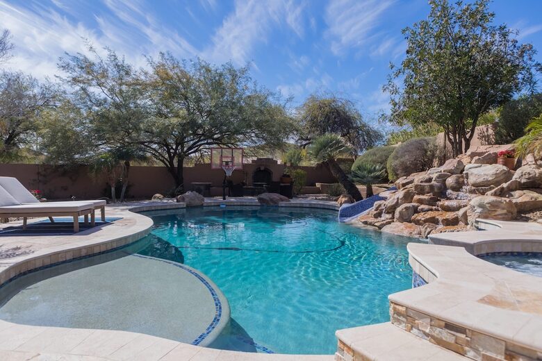 Desert Oasis with Pool, Spa, Putting Green & Pickleball - Phoenix, Arizona