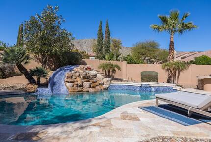Desert Oasis with Pool, Spa, Putting Green & Pickleball - Phoenix, Arizona