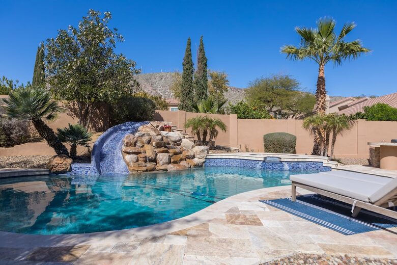 Desert Oasis with Pool, Spa, Putting Green & Pickleball - Phoenix, Arizona