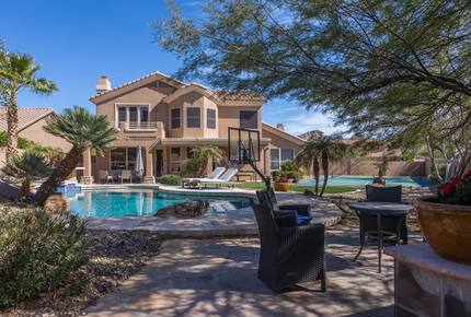Desert Oasis with Pool, Spa, Putting Green & Pickleball - Phoenix, Arizona