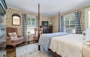 Gorgeous Victorian on the Connecticut Shoreline - Westbrook, Connecticut