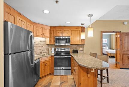 Ground-Level Condo in Park City’s Canyons Village with Panoramic Vistas - Park City, Utah