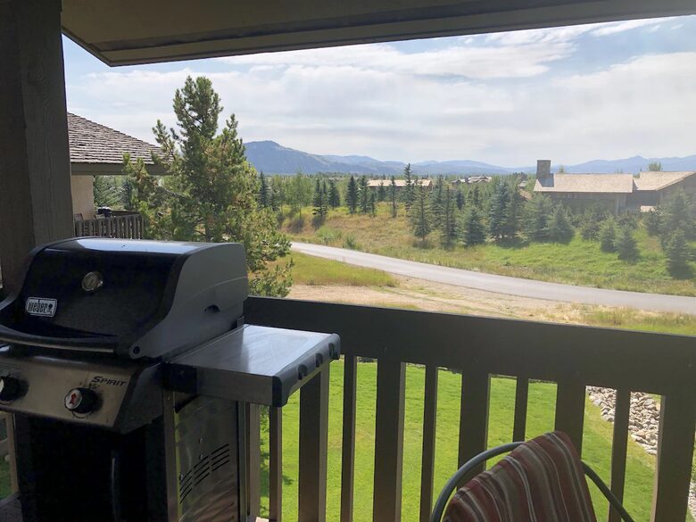 Jackson Hole Alpine Escape Ski in/ Ski & Resort Access - Wilson, Wyoming