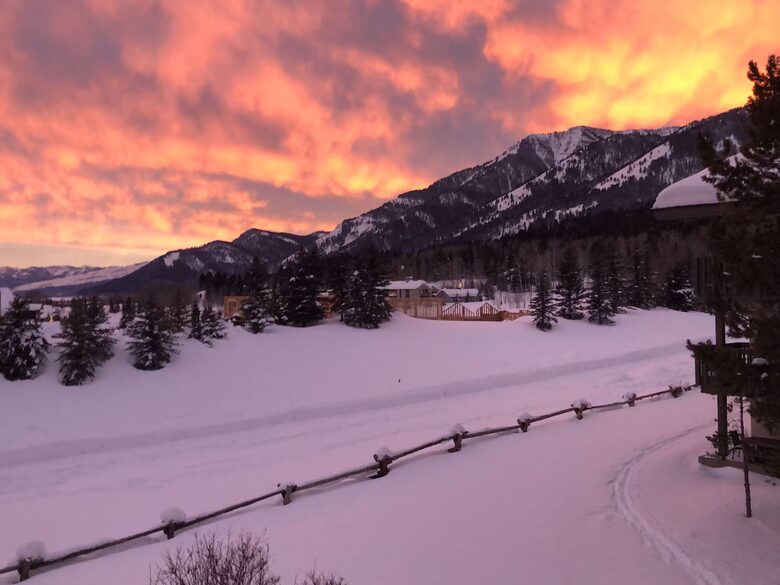 Jackson Hole Alpine Escape Ski in/ Ski & Resort Access - Wilson, Wyoming