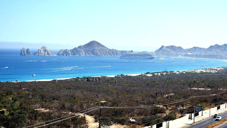 Oceanview Escape Minutes from Downtown Cabo - Cabo San Lucas, Mexico