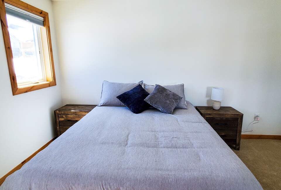 Queen bedroom