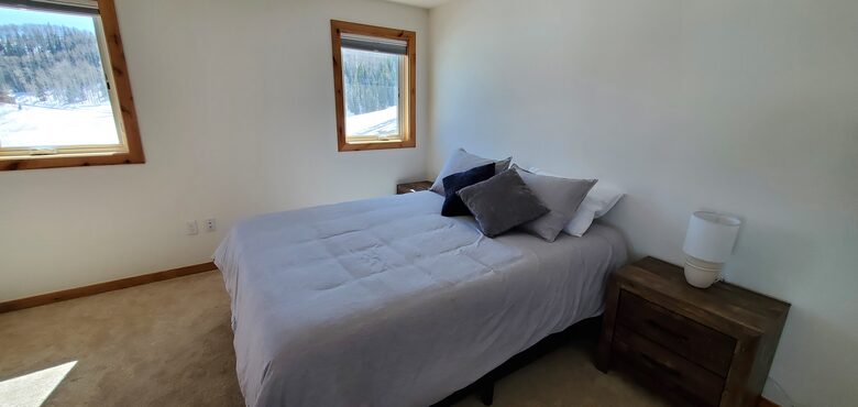 Queen Bedroom