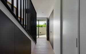 Contemporary Coastal Elegance on Waiheke Island - Waiheke Island, New Zealand