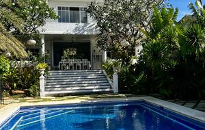 Villa La Nuvola, a seaside sanctuary. - Manila (Greater Manila), Philippines