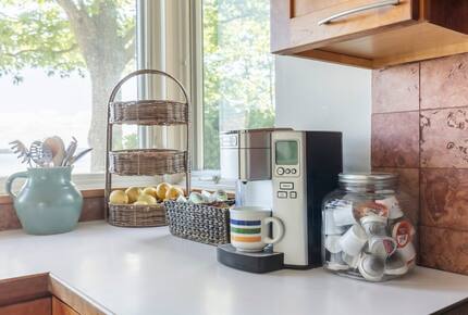 Architectural Lakefront Haven with Panoramic Views - South Burlington, Vermont