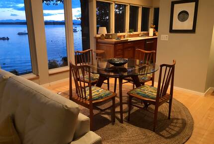 Architectural Lakefront Haven with Panoramic Views - South Burlington, Vermont