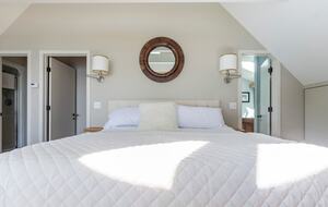 Architectural Lakefront Haven with Panoramic Views - South Burlington, Vermont