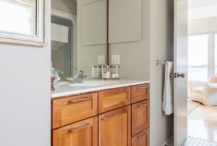 Architectural Lakefront Haven with Panoramic Views - South Burlington, Vermont