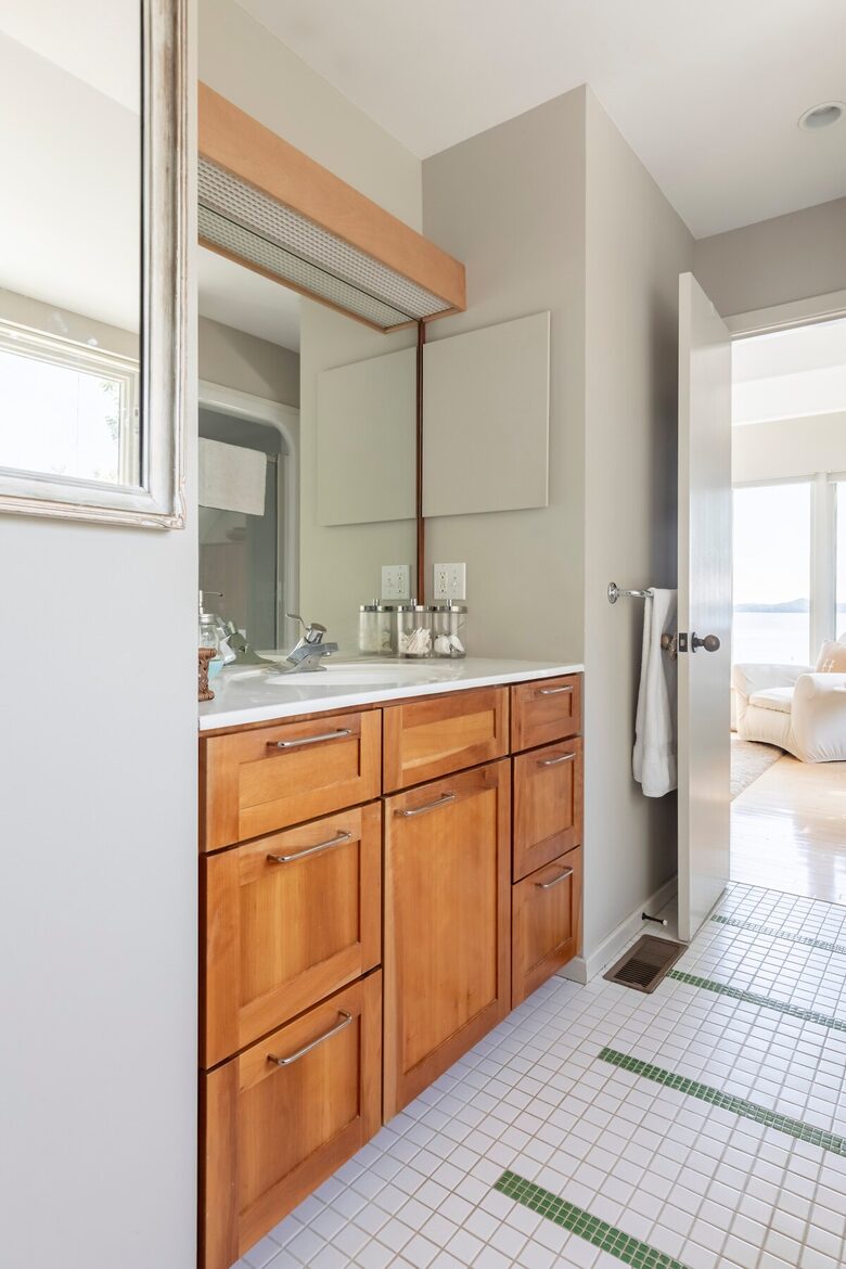 Architectural Lakefront Haven with Panoramic Views - South Burlington, Vermont