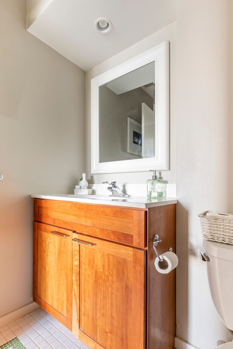 Architectural Lakefront Haven with Panoramic Views - South Burlington, Vermont