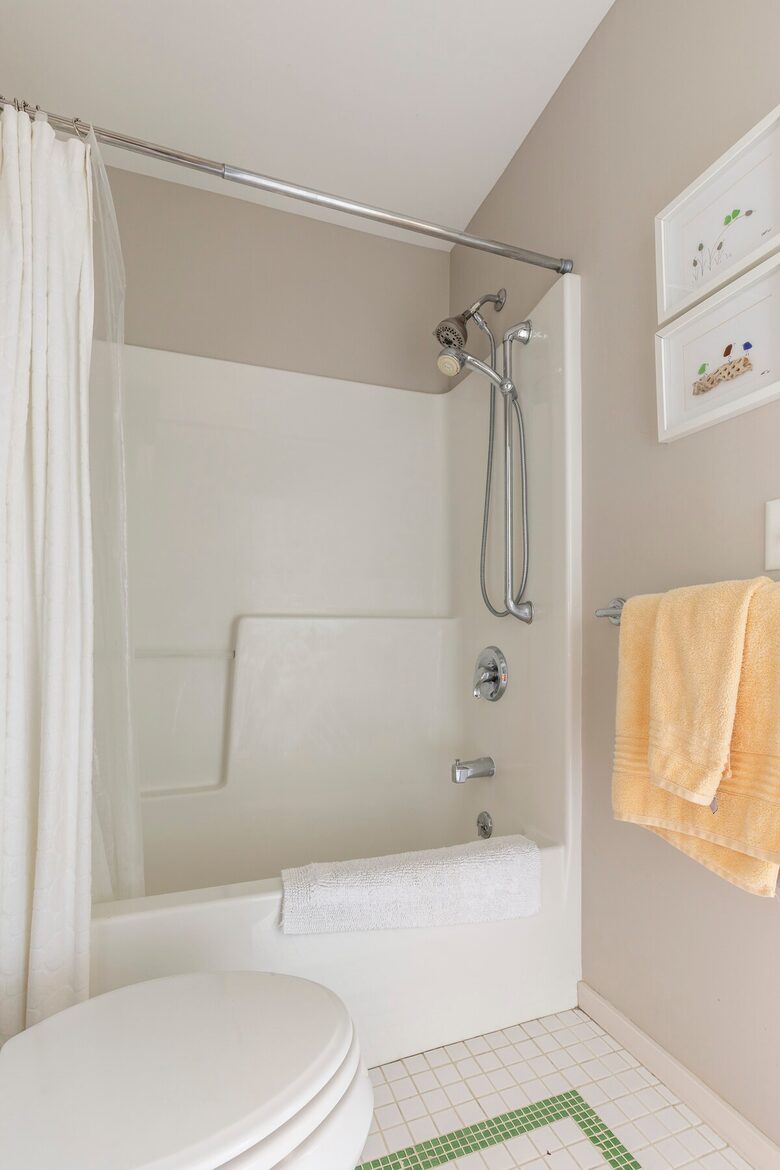 Architectural Lakefront Haven with Panoramic Views - South Burlington, Vermont