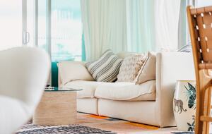 Elegant Sky-High Coastal Retreat Overlooking Kirra Beach - Gold Coast, Australia