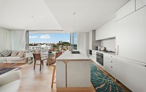 Elegant Sky-High Coastal Retreat Overlooking Kirra Beach - Gold Coast, Australia