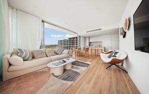 Elegant Sky-High Coastal Retreat Overlooking Kirra Beach - Gold Coast, Australia