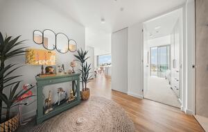 Elegant Sky-High Coastal Retreat Overlooking Kirra Beach - Gold Coast, Australia