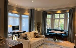 Luxurious Chelsea Retreat with Garden Square Access - London, United Kingdom