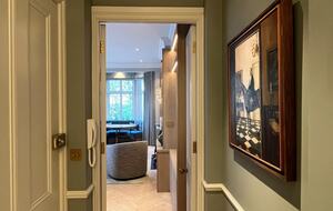 Luxurious Chelsea Retreat with Garden Square Access - London, United Kingdom