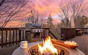 Elegant Escape in the Pines - Lake Arrowhead, California