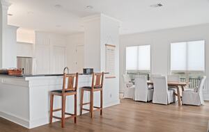 Charming Hill Country Retreat with Lake Travis Views - Spicewood, Texas