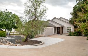 Charming Hill Country Retreat with Lake Travis Views - Spicewood, Texas