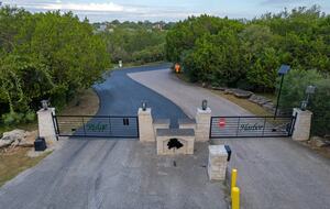 Charming Hill Country Retreat with Lake Travis Views - Spicewood, Texas