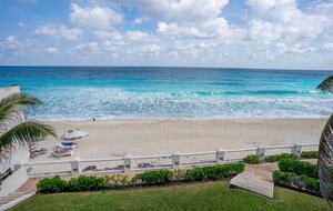 Premier Beachfront Living at Villa Nizuc - Cancún, Mexico