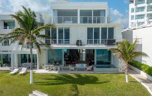 Premier Beachfront Living at Villa Nizuc - Cancún, Mexico