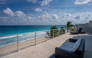 Premier Beachfront Living at Villa Nizuc - Cancún, Mexico